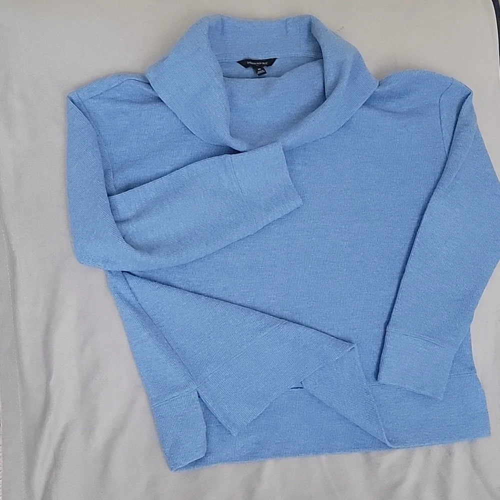 Banana Republic Collar Sweater Long Sleeves, Color Blue, Size M